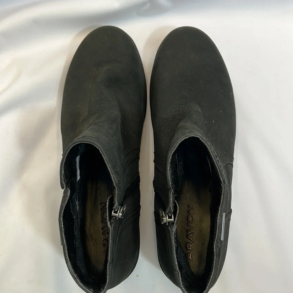 Aravon Fairlee Waterproof Ankle Boot-Size 9.5  NWOB